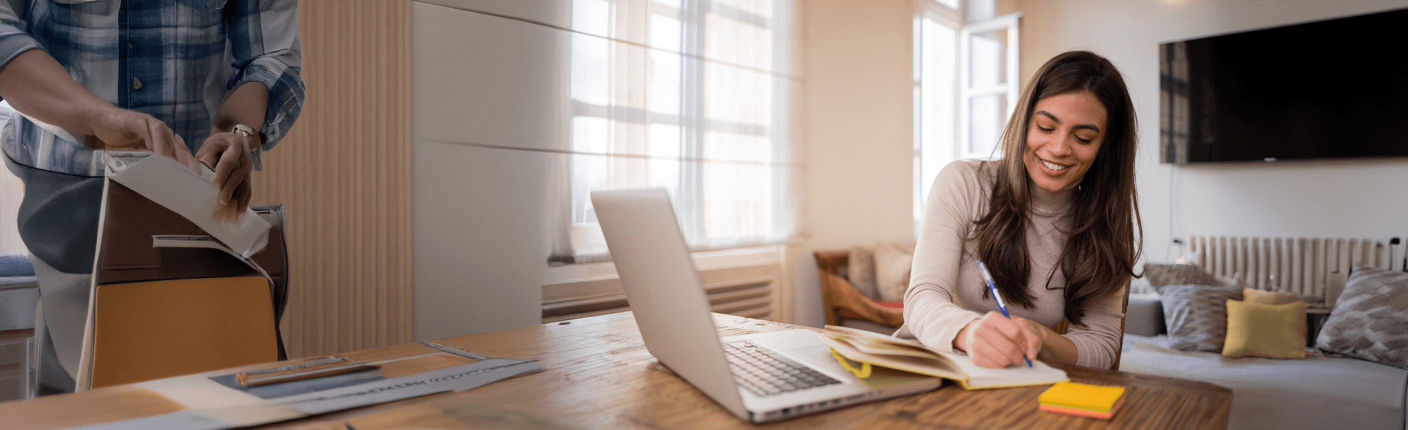 Estudiantes en clase virtual sincrónica
